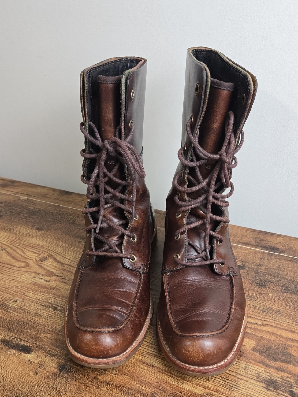 UGG Australia Men's Larus Grizzly Dark Brown Leather Combat Sz 10.5 Euro Boho